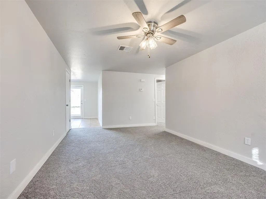 Photo 2 — 3121 SW 83rd Street, Oklahoma City, OK 73159