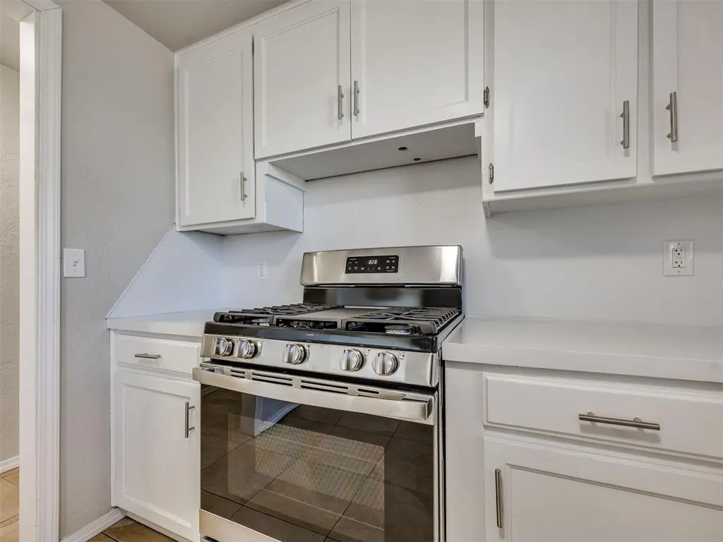 Photo 8 — 3121 SW 83rd Street, Oklahoma City, OK 73159
