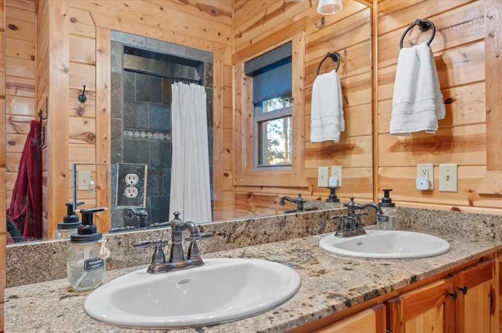 Photo 12 — 134 Willow Bend Road, Broken Bow, OK 74728