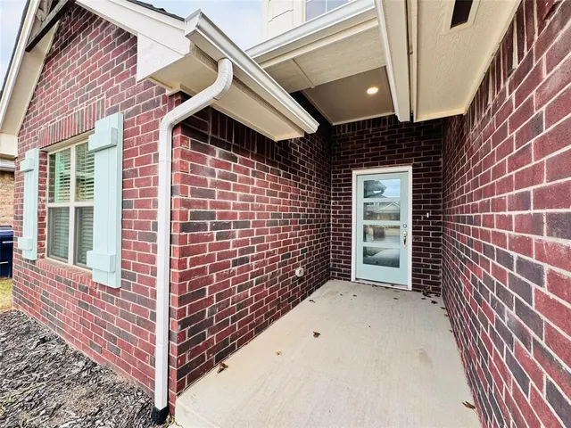 Photo 3 — 4000 Palmetto Trail, Oklahoma City, OK 73179