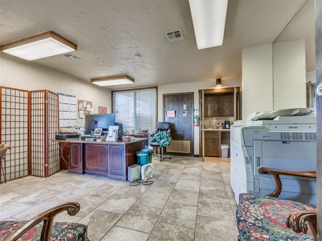 Photo 3 — 6400 N Santa Fe Avenue B & C, Oklahoma City, OK 73116