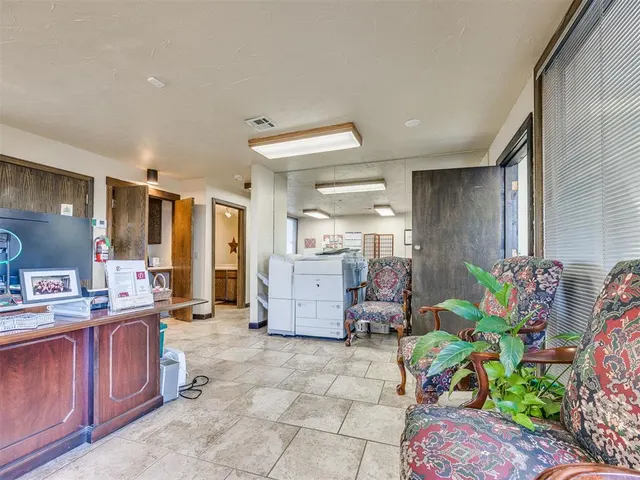 Photo 4 — 6400 N Santa Fe Avenue B & C, Oklahoma City, OK 73116