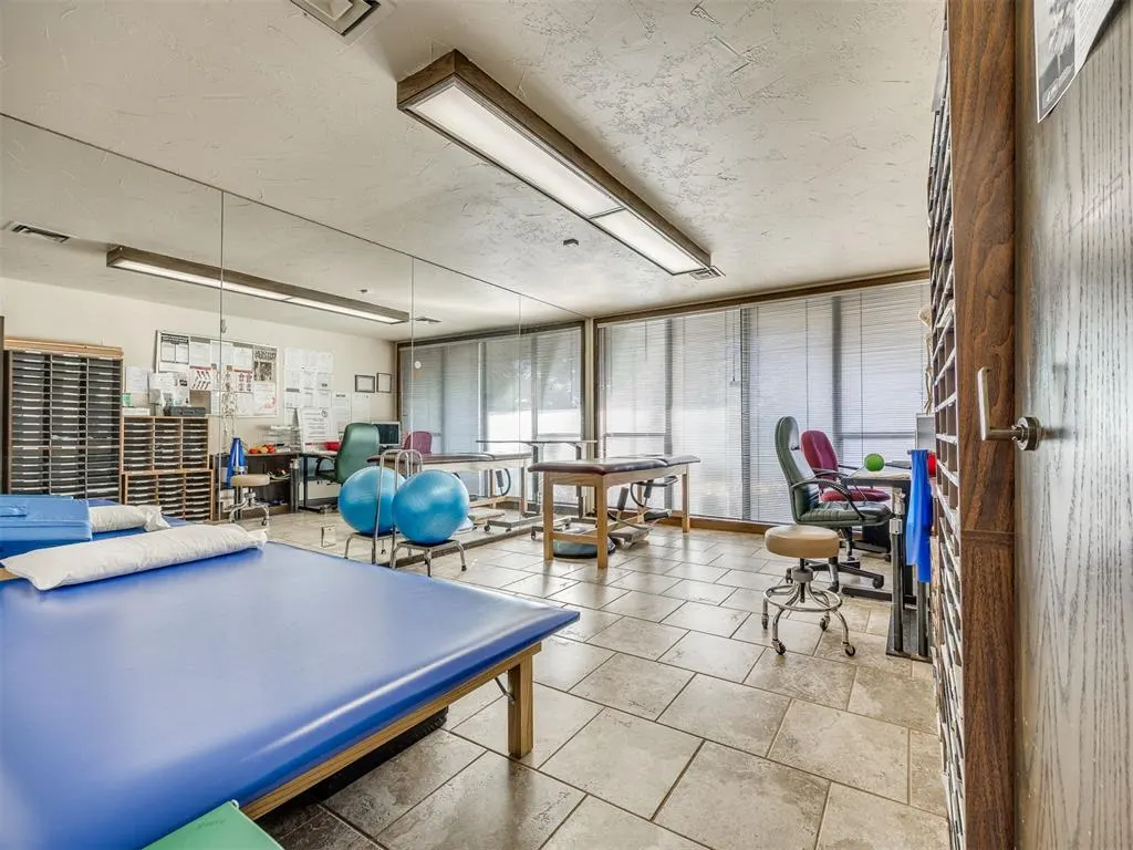 Photo 7 — 6400 N Santa Fe Avenue B & C, Oklahoma City, OK 73116