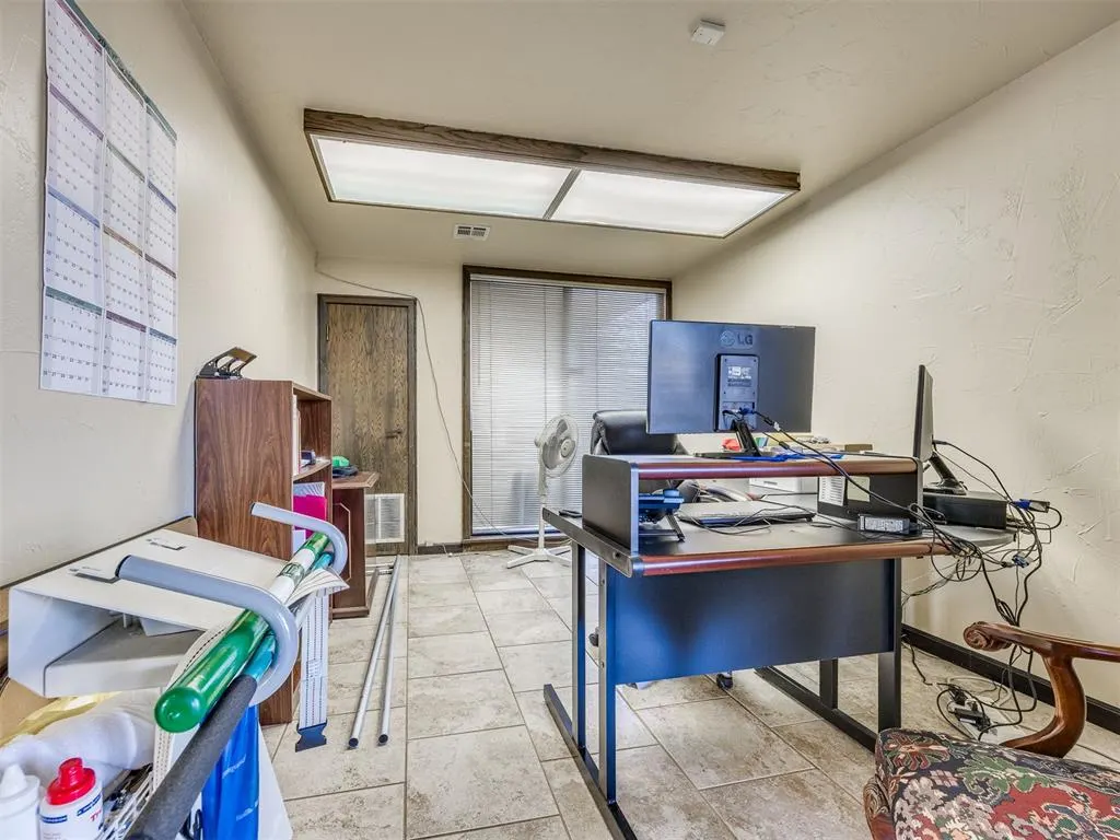 Photo 11 — 6400 N Santa Fe Avenue B & C, Oklahoma City, OK 73116