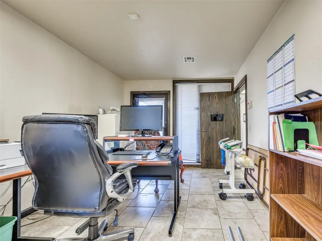 Photo 12 — 6400 N Santa Fe Avenue B & C, Oklahoma City, OK 73116