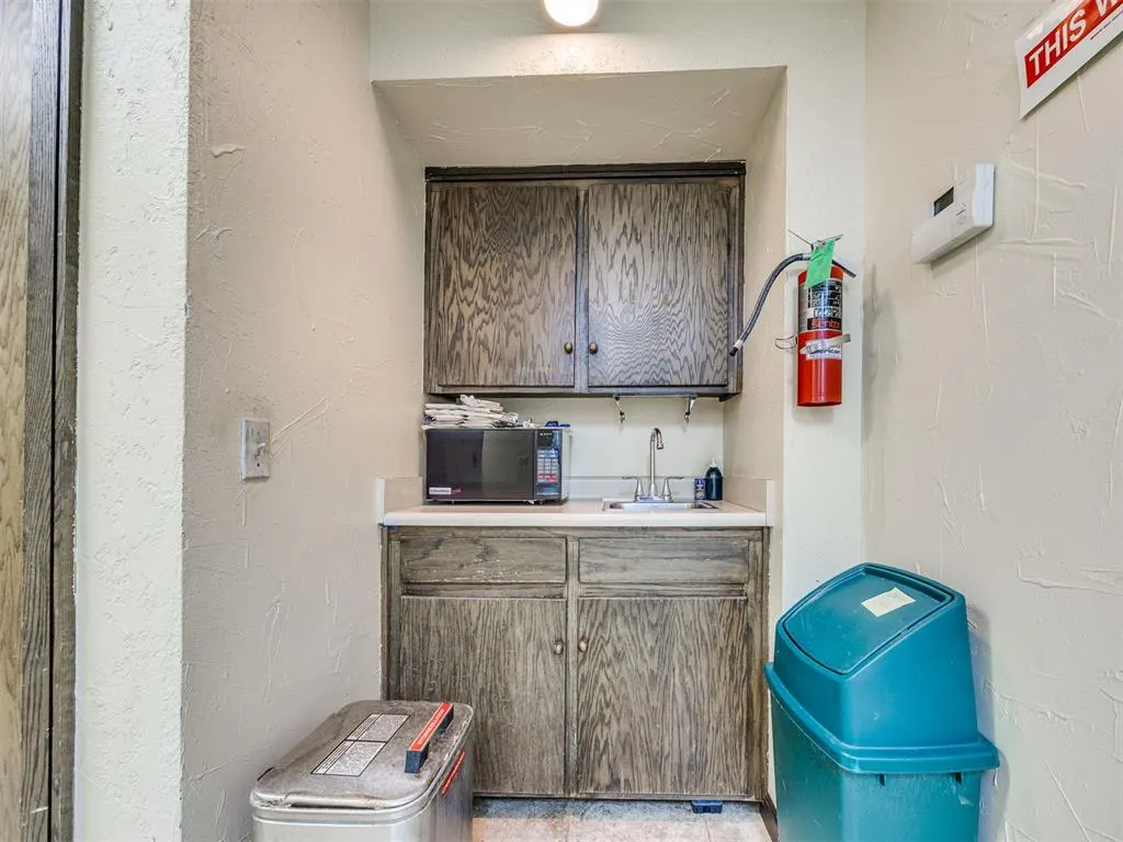 Photo 13 — 6400 N Santa Fe Avenue B & C, Oklahoma City, OK 73116