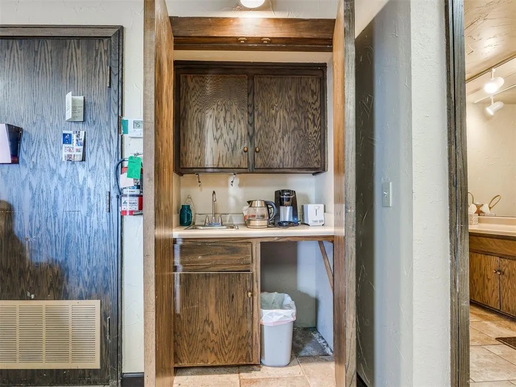 Photo 18 — 6400 N Santa Fe Avenue B & C, Oklahoma City, OK 73116