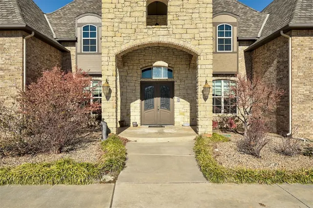 Photo 2 — 7601 SW 104th Street, Oklahoma City, OK 73169