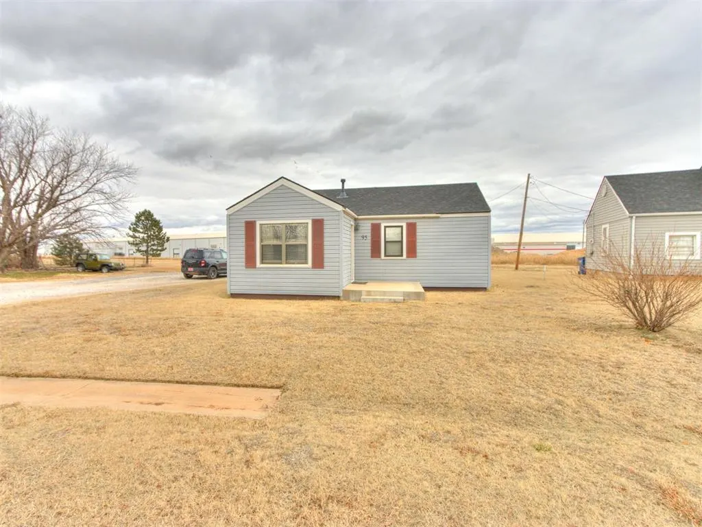 Photo 5 — 95 W Railroad Avenue, Okarche, OK 73762