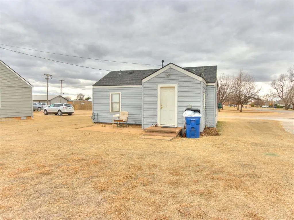 Photo 6 — 95 W Railroad Avenue, Okarche, OK 73762