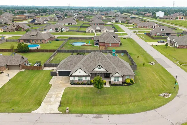 Photo 2 — 7109 SW 122nd Street, Oklahoma City, OK 73173