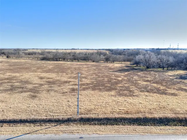 Photo 2 — S Alfadale Roads, El Reno, OK 73036