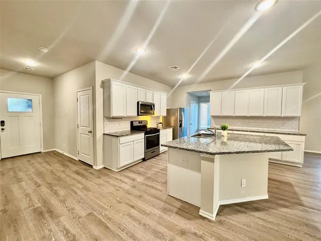 Photo 6 — 11424 S 282nd East Avenue, Coweta, OK 74429