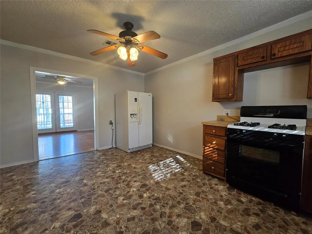 Photo 15 — 201 S Dixon Avenue, Shawnee, OK 74801