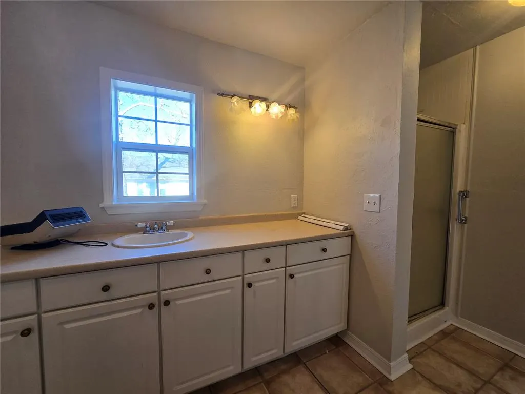 Photo 25 — 201 S Dixon Avenue, Shawnee, OK 74801