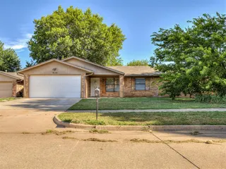 Sold home at 2113 Natchez Drive