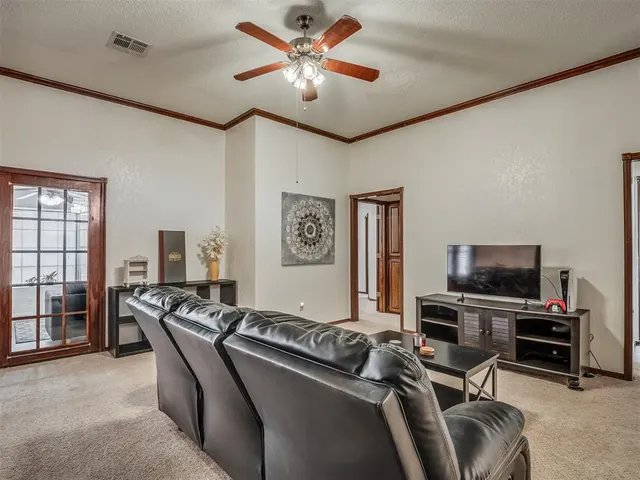 Photo 7 — 13000 Willowcrest Lane, Oklahoma City, OK 73170
