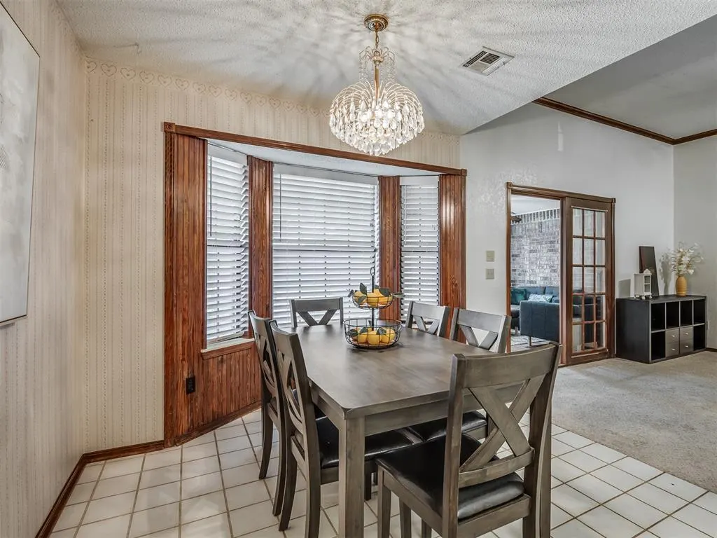 Photo 8 — 13000 Willowcrest Lane, Oklahoma City, OK 73170