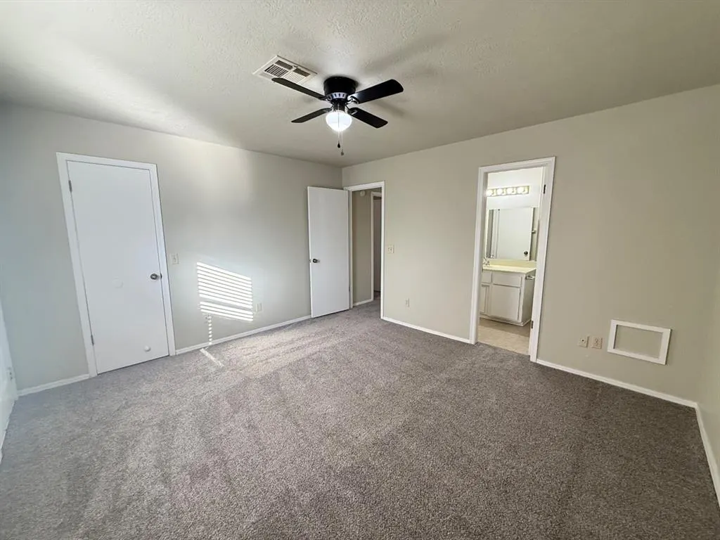 Photo 14 — 242 Barrett Place, Edmond, OK 73003