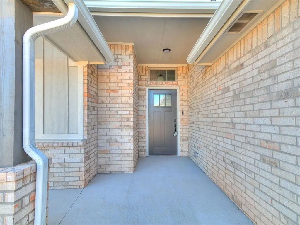 Photo 9 — 9216 SW 44th Terrace, Oklahoma City, OK 73179