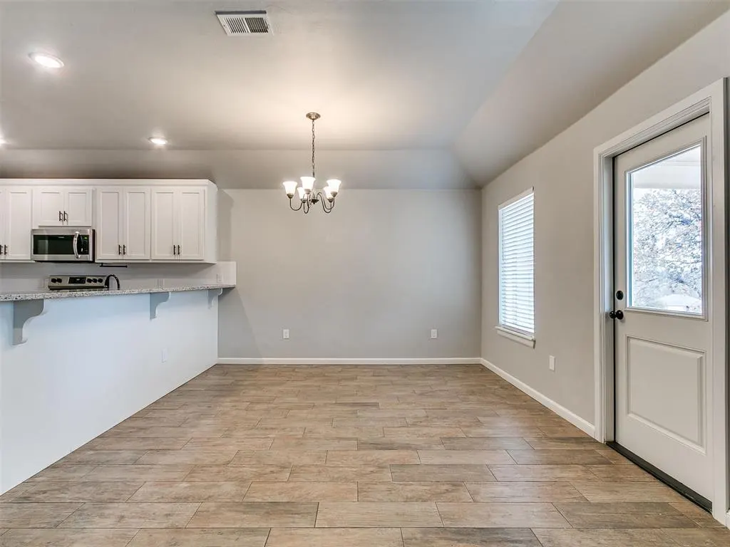 Photo 10 — 9600 Country Side Lane, Guthrie, OK 73044