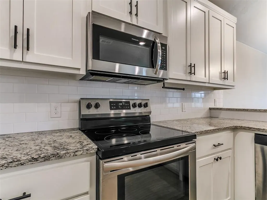 Photo 14 — 9600 Country Side Lane, Guthrie, OK 73044