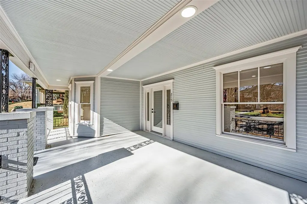 Photo 3 — 215 NW 16th Street, Oklahoma City, OK 73103