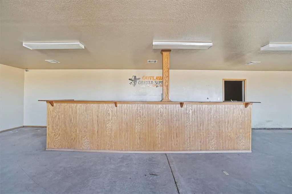 Photo 8 — 12292 Highway 30, Erick, OK 73645
