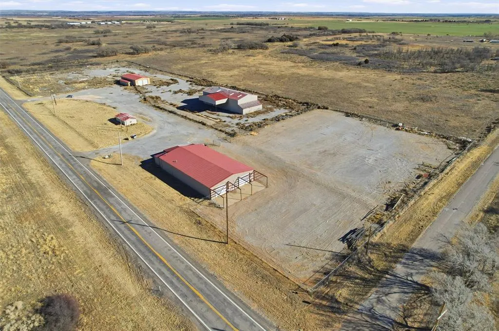 Photo 31 — 12292 Highway 30, Erick, OK 73645