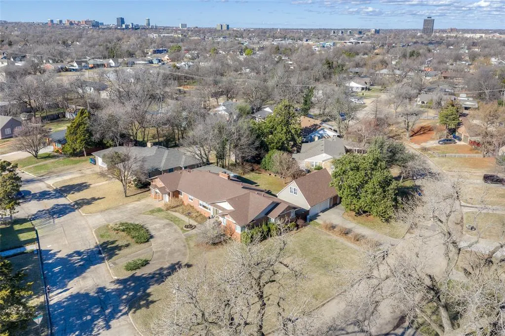 Photo 3 — 1901 NW 33rd Street, Oklahoma City, OK 73118