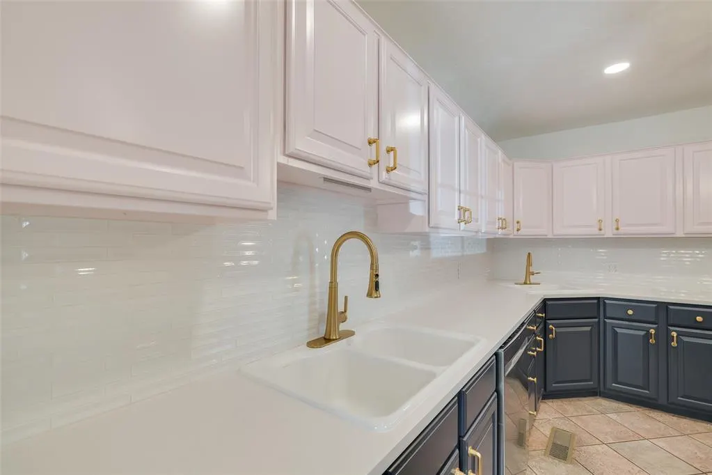 Photo 12 — 1901 NW 33rd Street, Oklahoma City, OK 73118