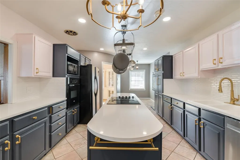 Photo 13 — 1901 NW 33rd Street, Oklahoma City, OK 73118