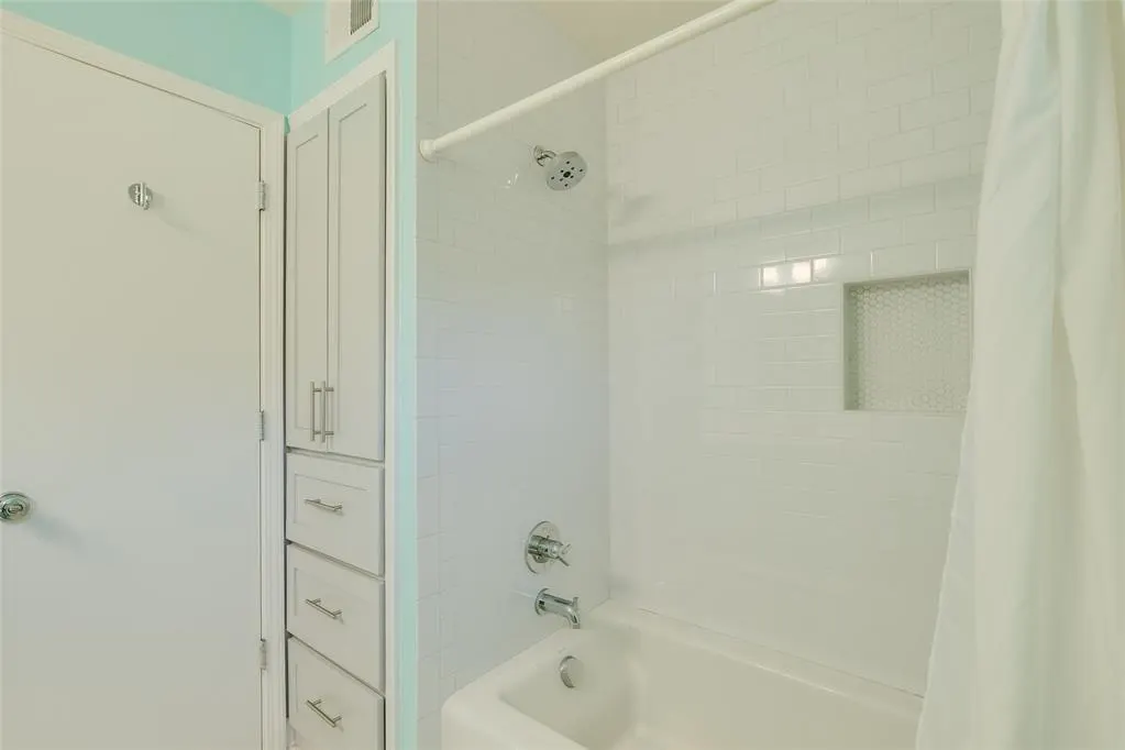 Photo 43 — 1901 NW 33rd Street, Oklahoma City, OK 73118