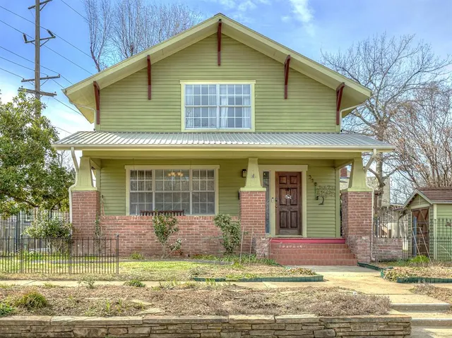 Front exterior — 318 College Avenue, Norman, OK 73069
