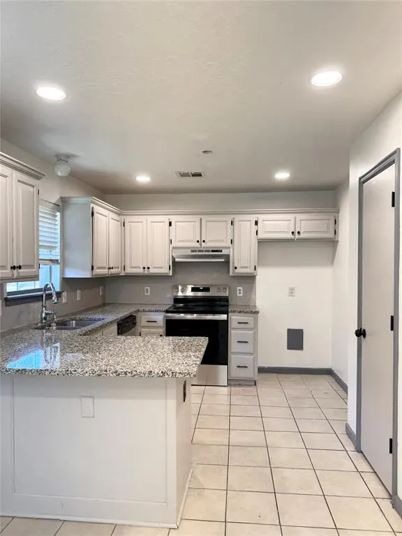 Photo 10 — 1102 Dustin Drive, Edmond, OK 73003
