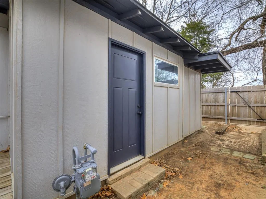 Photo 6 — 2000 NW 15th Street, Oklahoma City, OK 73106