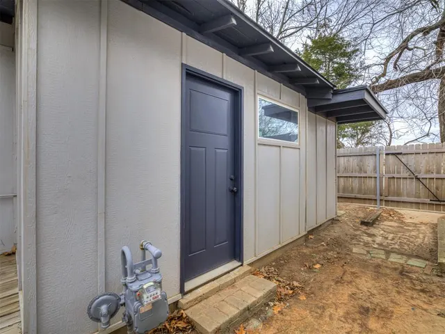 Photo 6 — 2000 NW 15th Street, Oklahoma City, OK 73106