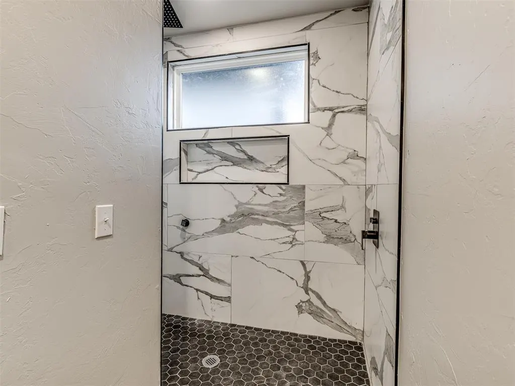 Photo 41 — 2000 NW 15th Street, Oklahoma City, OK 73106