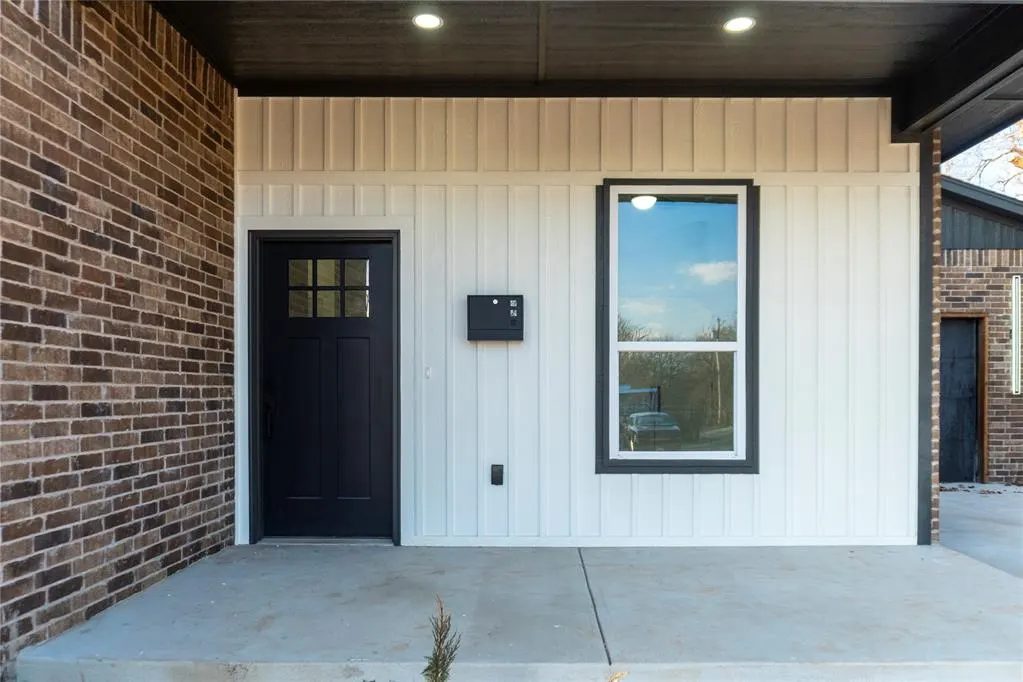 Photo 8 — 2025 NE 15th Street, Oklahoma City, OK 73117