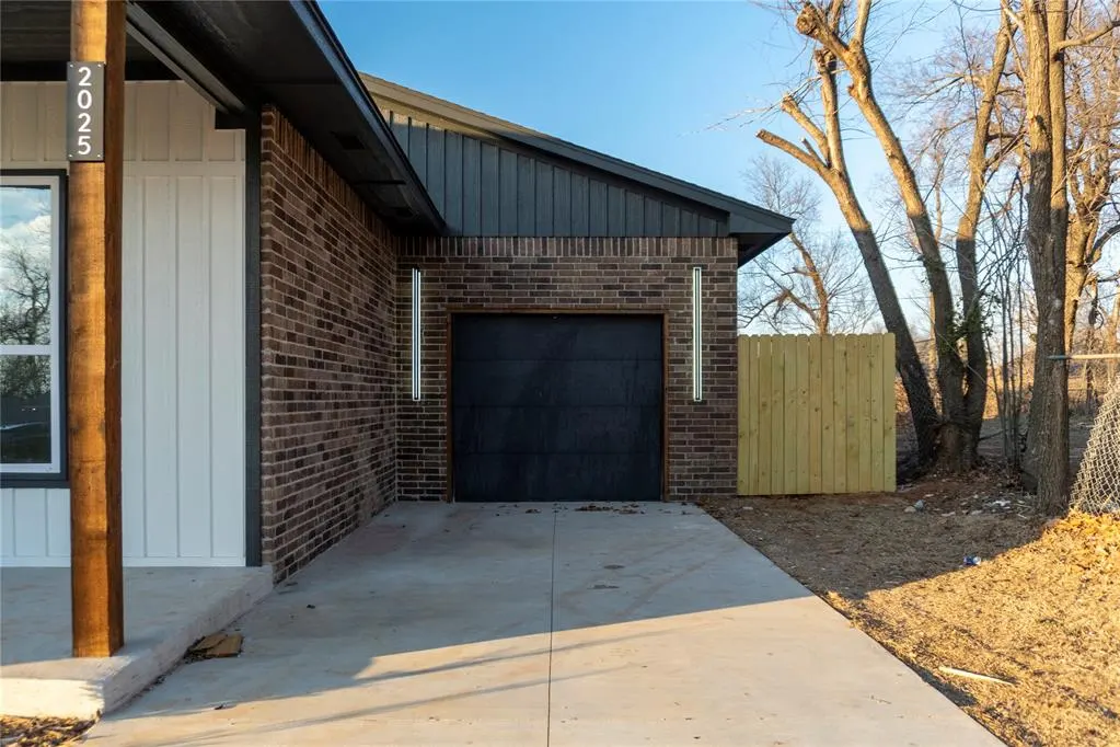 Photo 9 — 2025 NE 15th Street, Oklahoma City, OK 73117