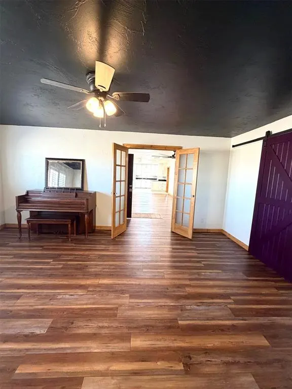Photo 11 — 615 W County Line Road, Seiling, OK 73663
