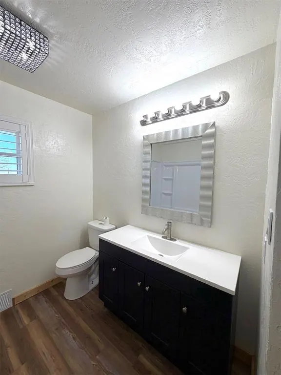 Photo 19 — 615 W County Line Road, Seiling, OK 73663
