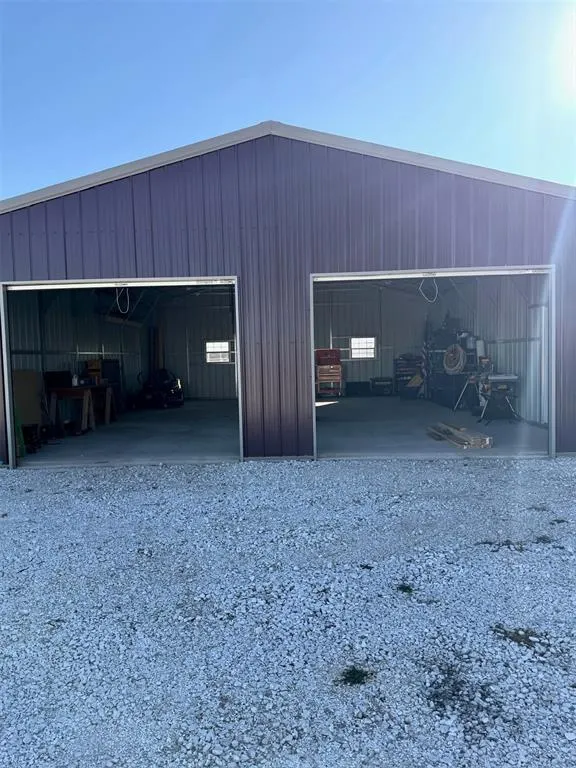 Photo 24 — 615 W County Line Road, Seiling, OK 73663
