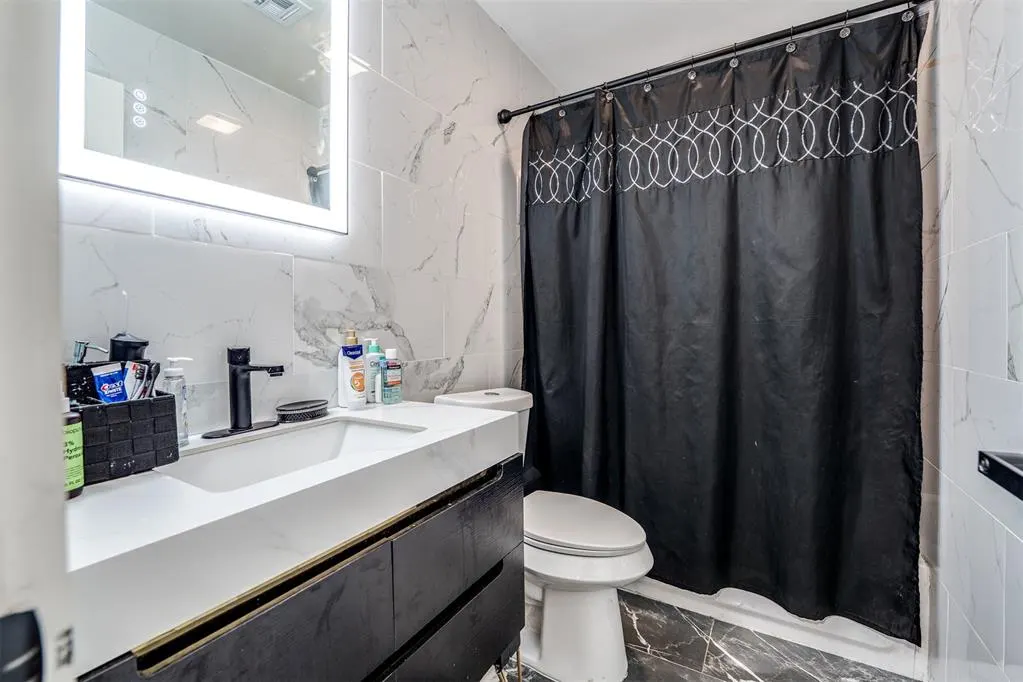 Photo 18 — 701 SE 60th Street, Oklahoma City, OK 73149