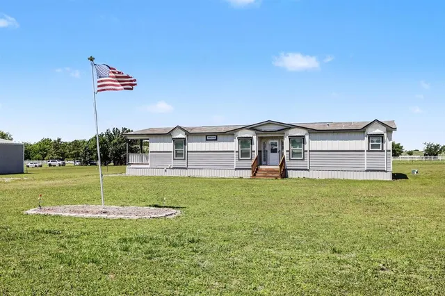 Photo 3 — 17902 Lexie Lane, Lexington, OK 73051