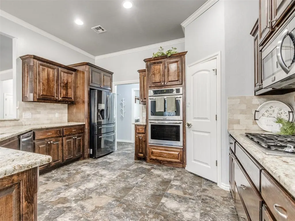 Photo 19 — 1415 Southern Shores Drive, Norman, OK 73026