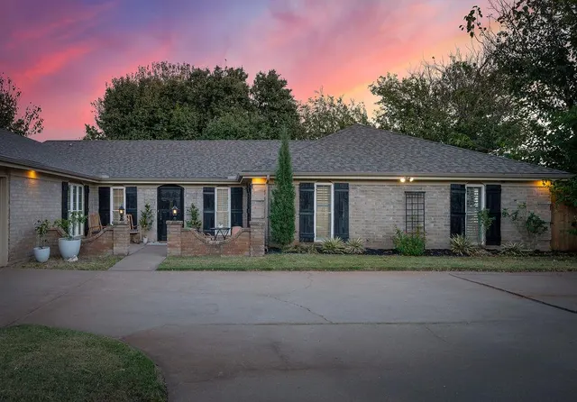 Photo 3 — 13416 Pinehurst Road, Oklahoma City, OK 73120