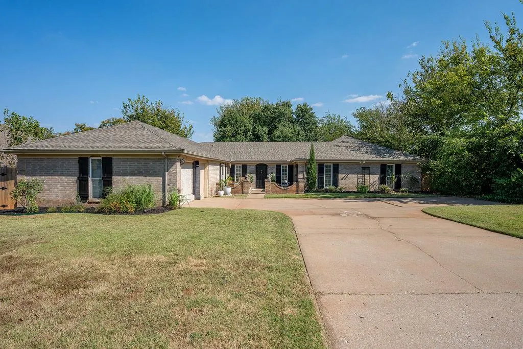 Photo 4 — 13416 Pinehurst Road, Oklahoma City, OK 73120
