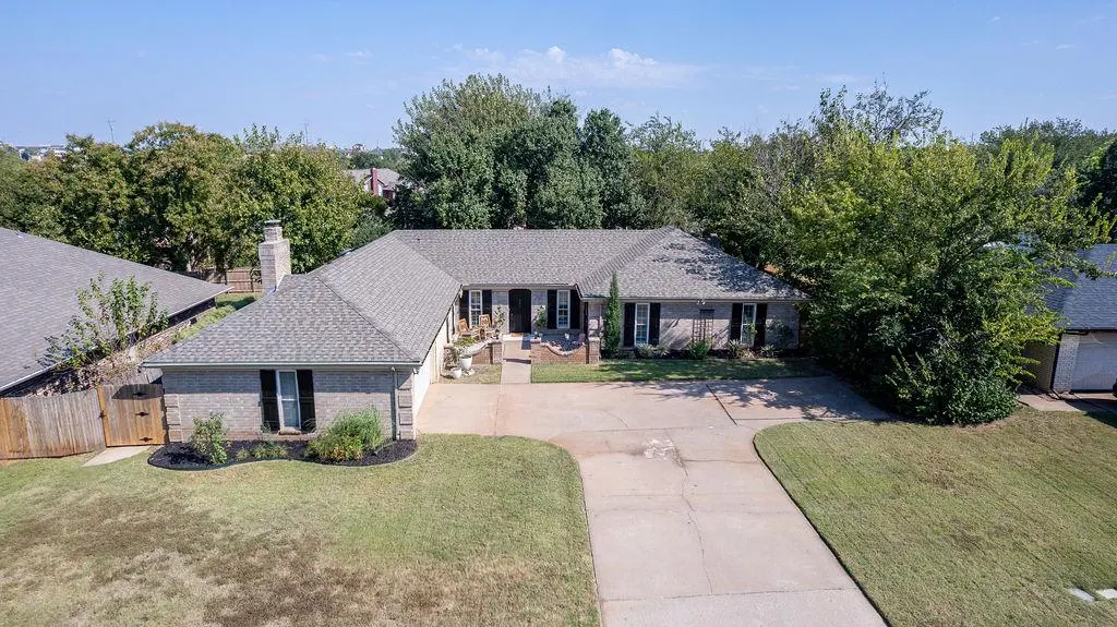 Photo 6 — 13416 Pinehurst Road, Oklahoma City, OK 73120