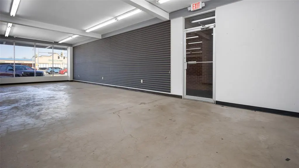 Photo 10 — 558 W Main Street, Norman, OK 73069